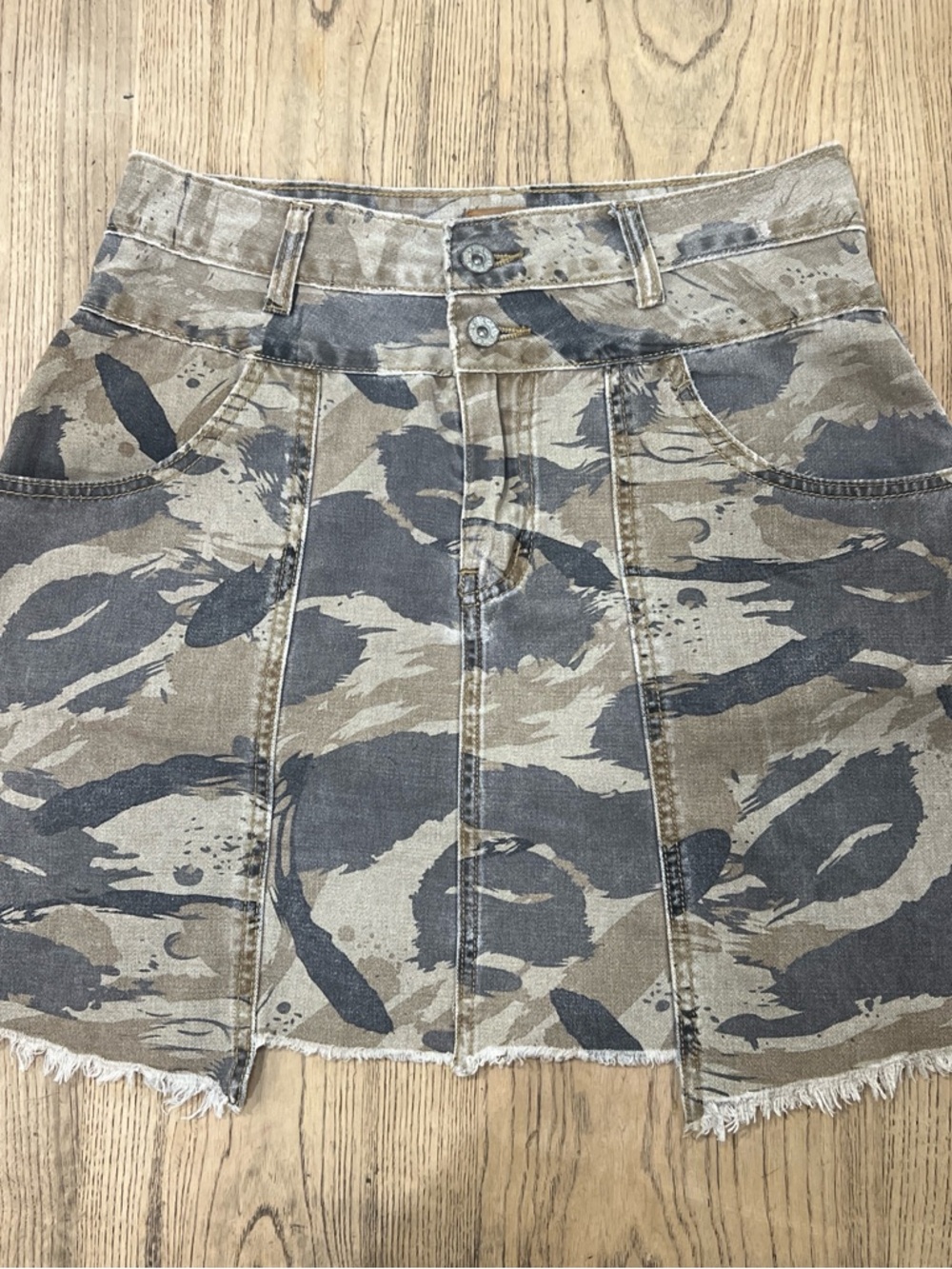 POL Camo Mini Skirt in Tan and Gray